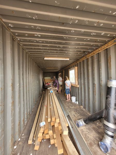 Togo erste Lampe Container 116.jpg